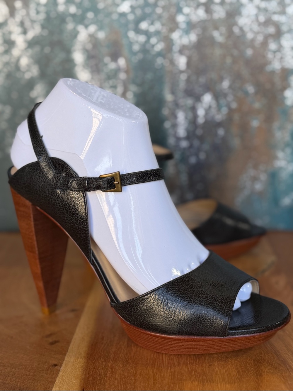 Talbots 2010’s 70s Retro Textured Leather Wood Platform Cone Heel Sandals VGUC